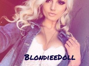 BlondieeDoll