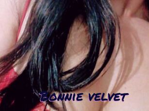 Bonnie_velvet