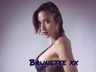 Brunette_xx