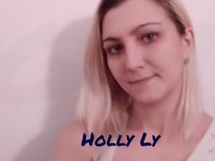 Holly_Ly