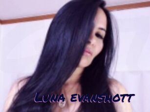 Luna_evanshott