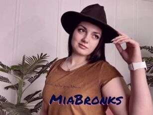 MiaBronks