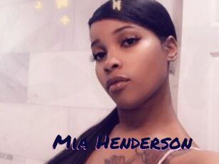 Mia_Henderson