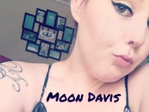 Moon_Davis