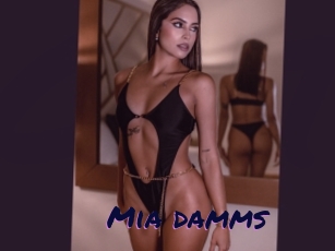 Mia_damms