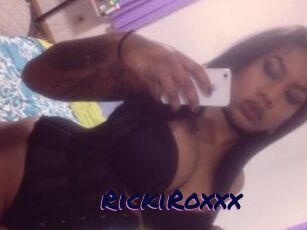 RickiRoxxx